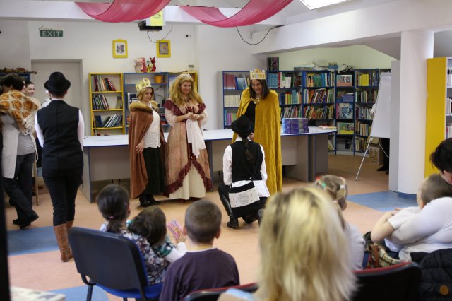 Iskolába hívogató