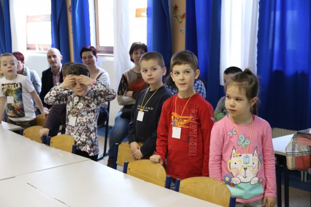 Iskolába hívogató