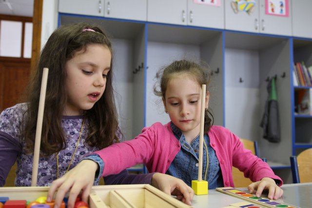 Iskolába hívogató