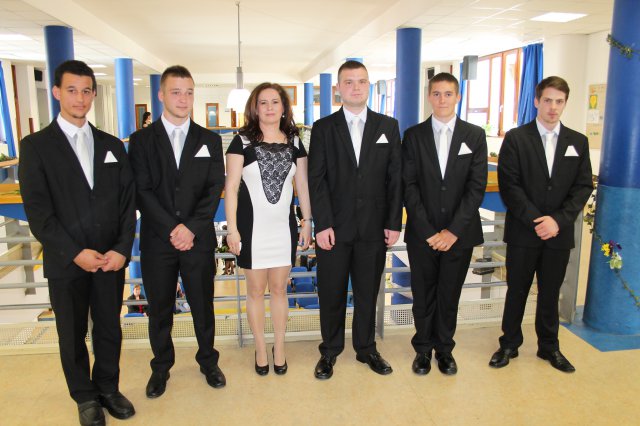 Középiskolai ballagás