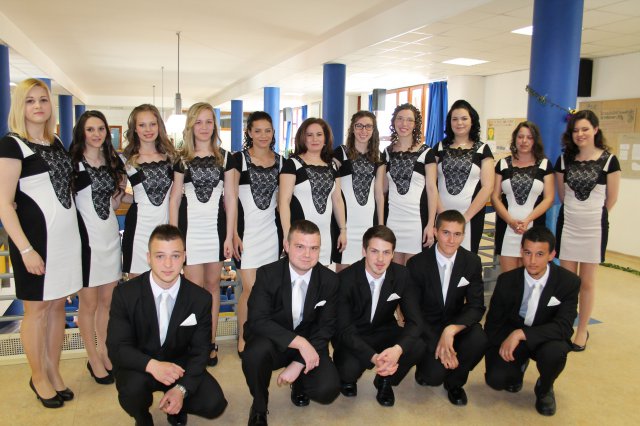 Középiskolai ballagás