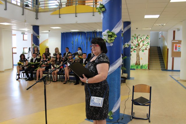 Középiskolai ballagás