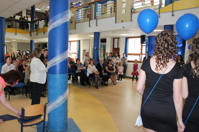 Középiskolai ballagás