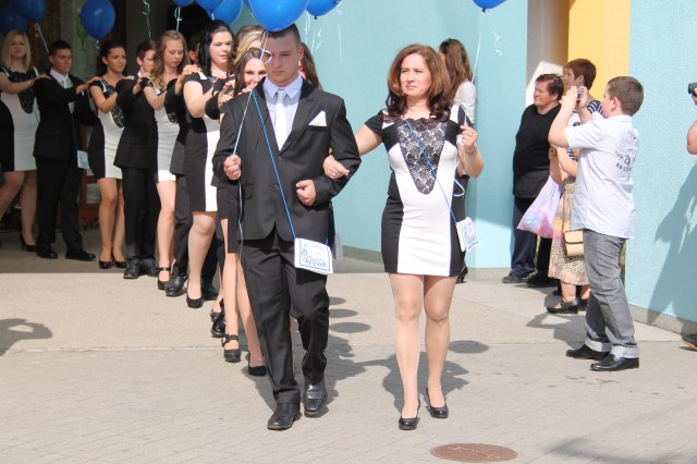 Középiskolai ballagás