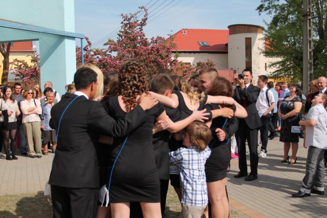 Középiskolai ballagás