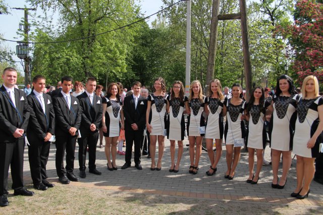 Középiskolai ballagás