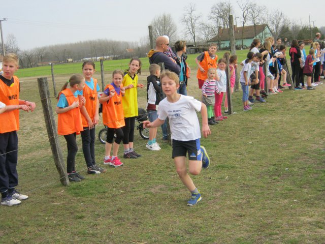 Körzeti mezei futó diákolimpia