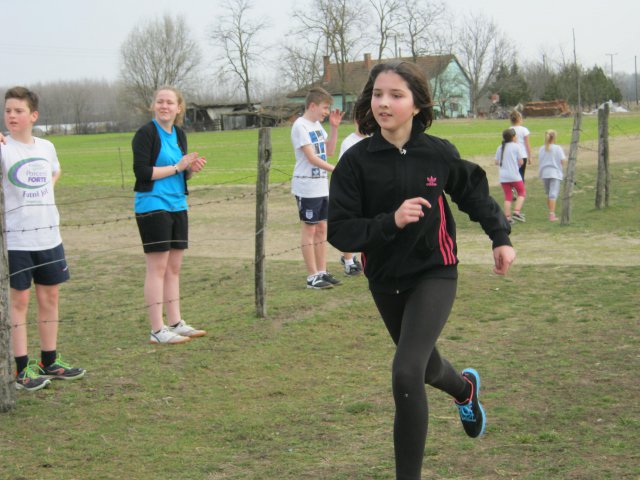 Körzeti mezei futó diákolimpia