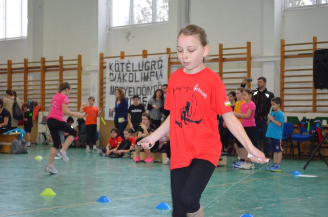 Kötélugró verseny