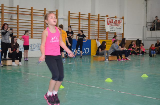 Kötélugró verseny