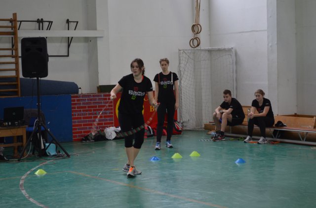 Kötélugró verseny