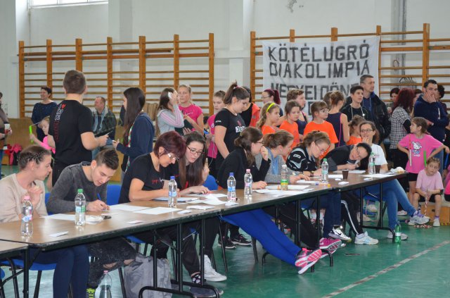 Kötélugró verseny