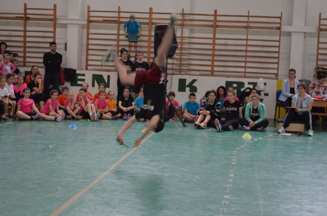 Kötélugró verseny