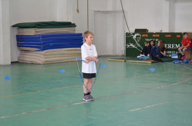 Kötélugró verseny