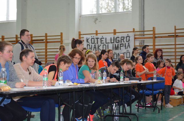 Kötélugró verseny