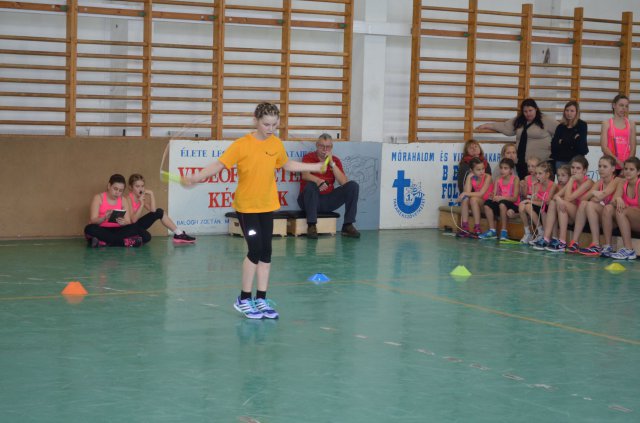 Kötélugró verseny