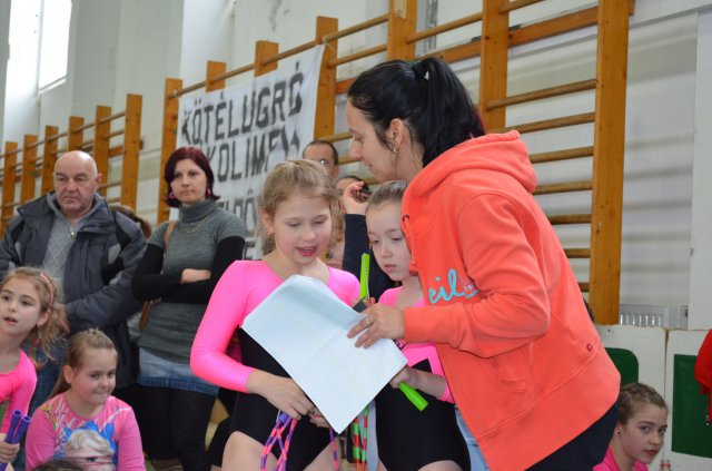 Kötélugró verseny