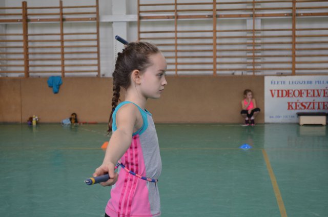 Kötélugró verseny