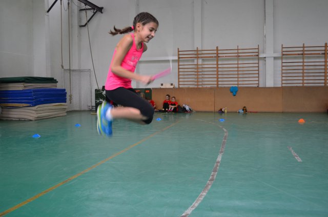 Kötélugró verseny