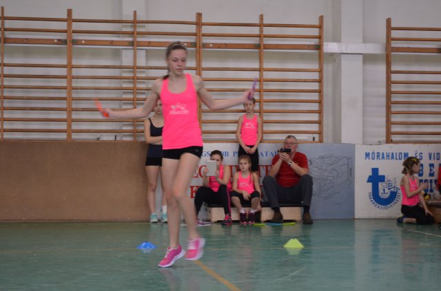 Kötélugró verseny