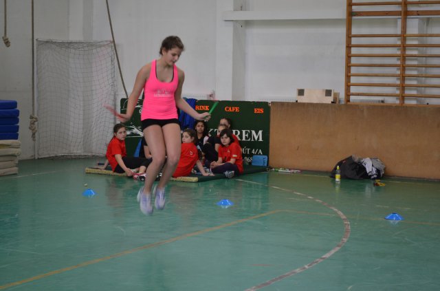 Kötélugró verseny