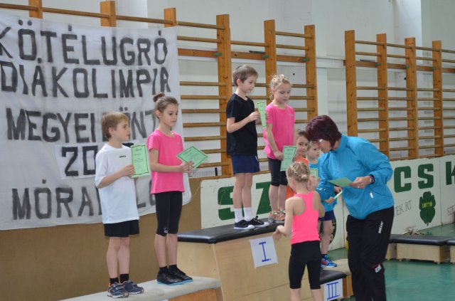 Kötélugró verseny