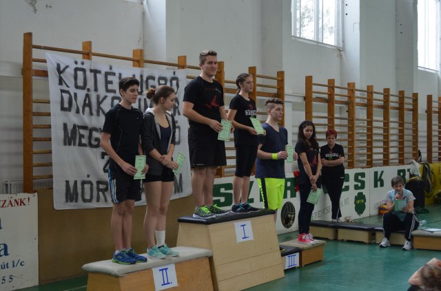 Kötélugró verseny