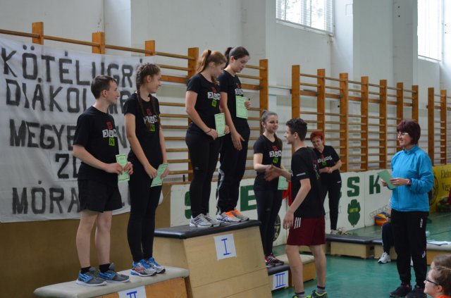 Kötélugró verseny