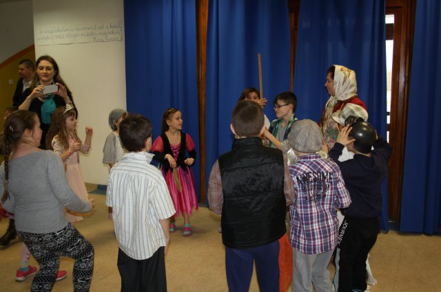 Alsó tagozatos farsang