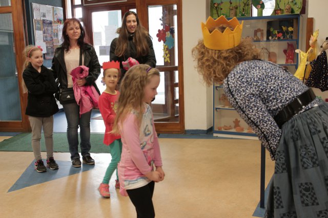 Iskolába hívogató