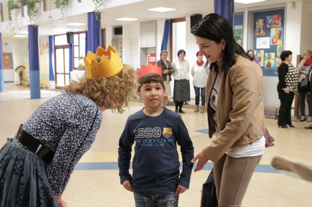 Iskolába hívogató