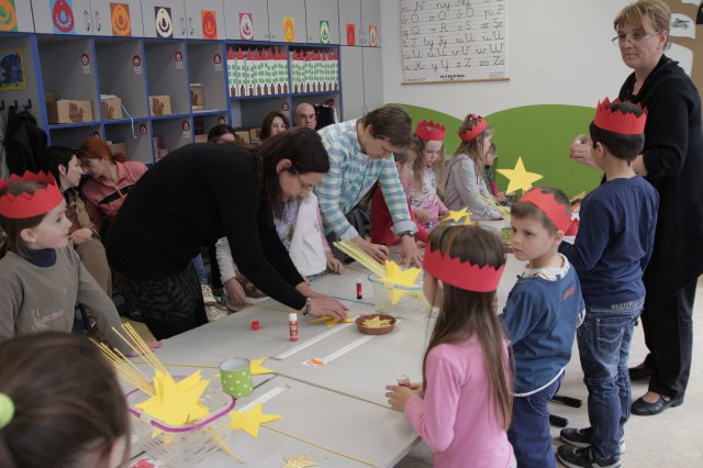 Iskolába hívogató