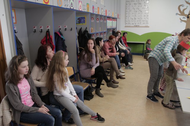 Iskolába hívogató