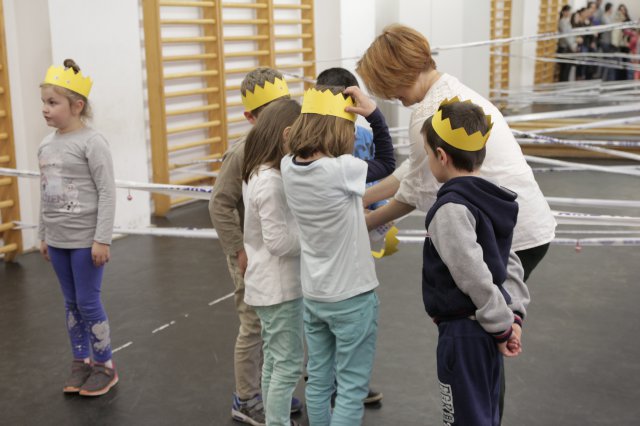 Iskolába hívogató