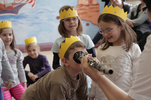 Iskolába hívogató