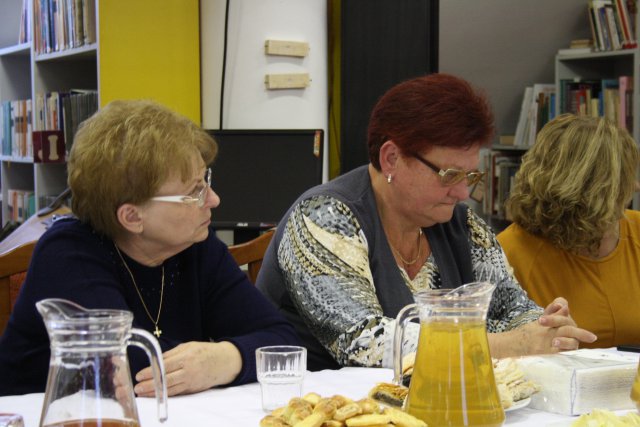 Nyugdíjas pedagógusok köszöntése