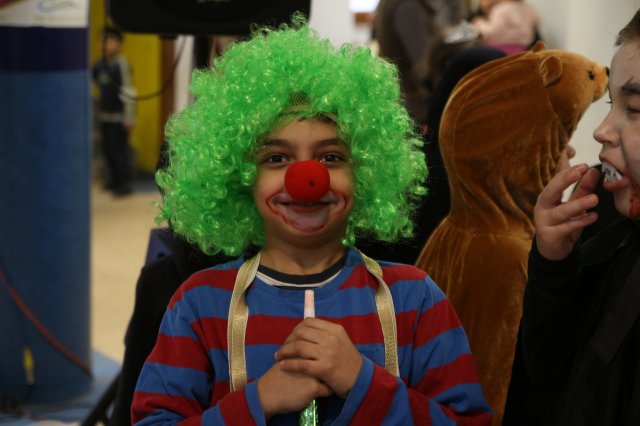 Itt a farsang áll a bál...