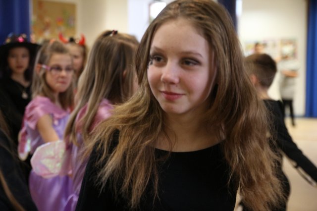 Itt a farsang áll a bál...