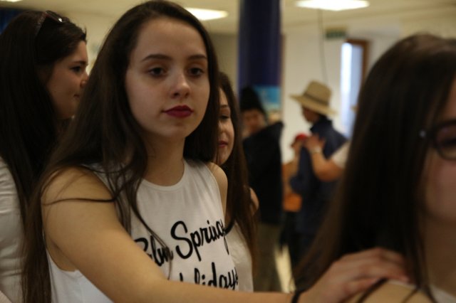 Itt a farsang áll a bál...