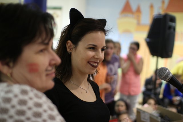 Itt a farsang áll a bál...