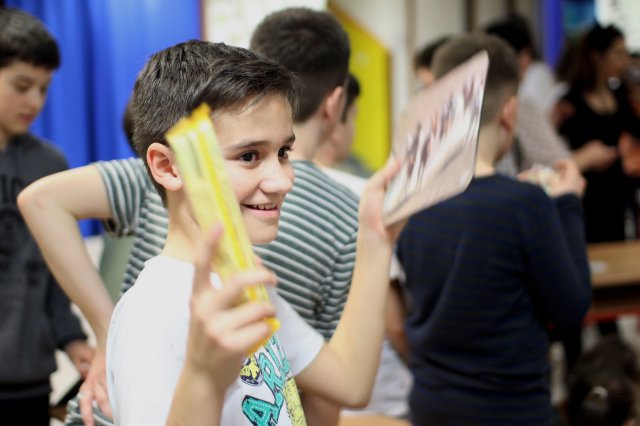 Itt a farsang áll a bál...