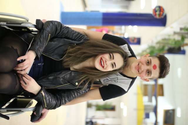 Itt a farsang áll a bál...