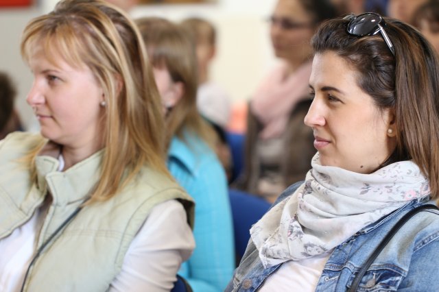 Iskolába hívogató