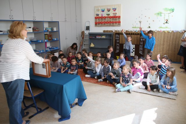 Iskolába hívogató