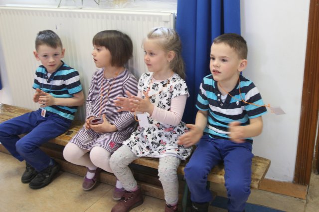 Iskolába hívogató