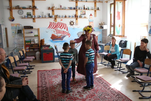 Iskolába hívogató