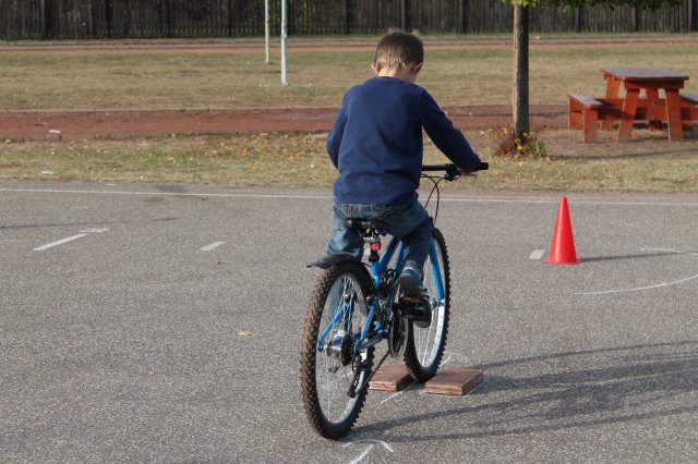 Kerékpáros ügyességi verseny