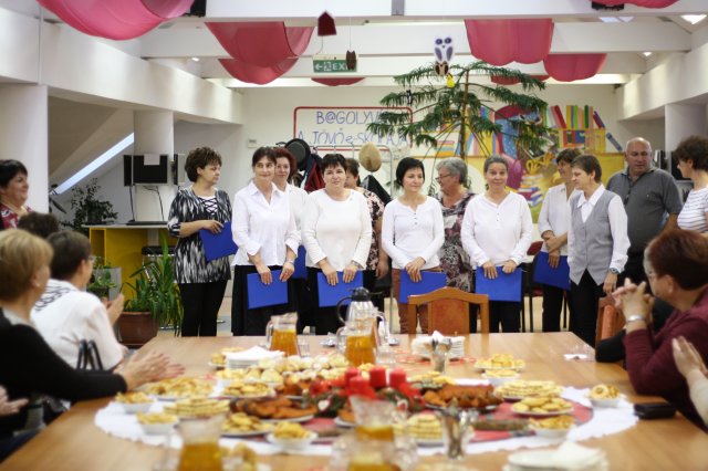 Nyugdíjas pedagógusok köszöntése