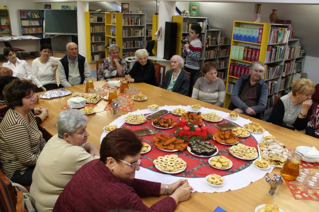 Nyugdíjas pedagógusok köszöntése