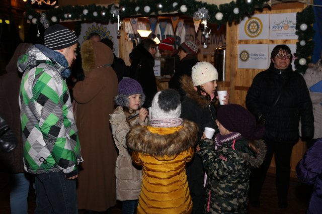 Délmagyarország-Rotary Advent